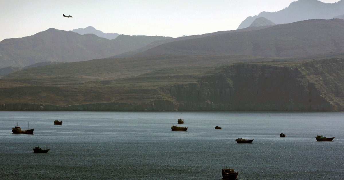 İran Hörmüzdə neft tankerini ələ keçirdiyini təsdiqlədi