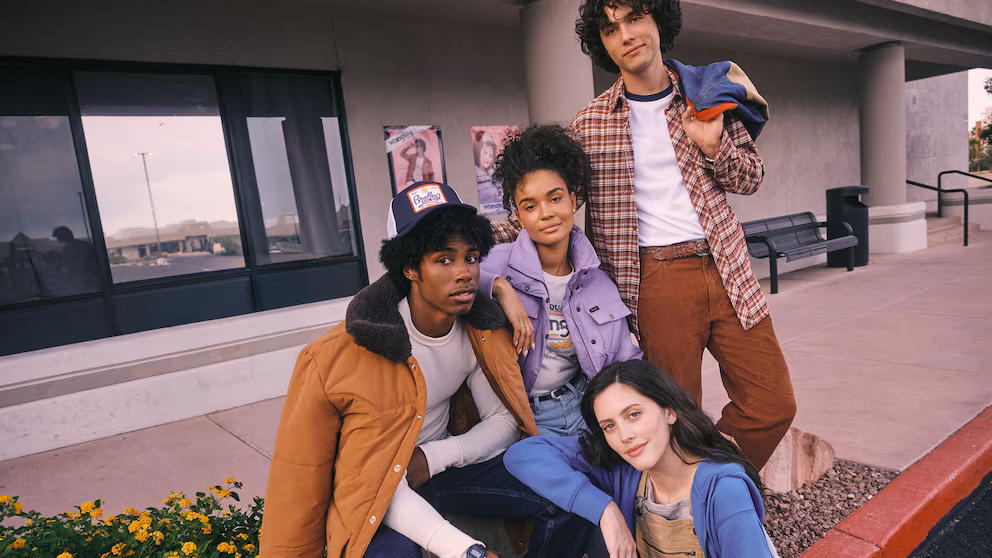 Wrangler-dən 'Stranger Things' ilə 80-ci illər retro kolleksiyası