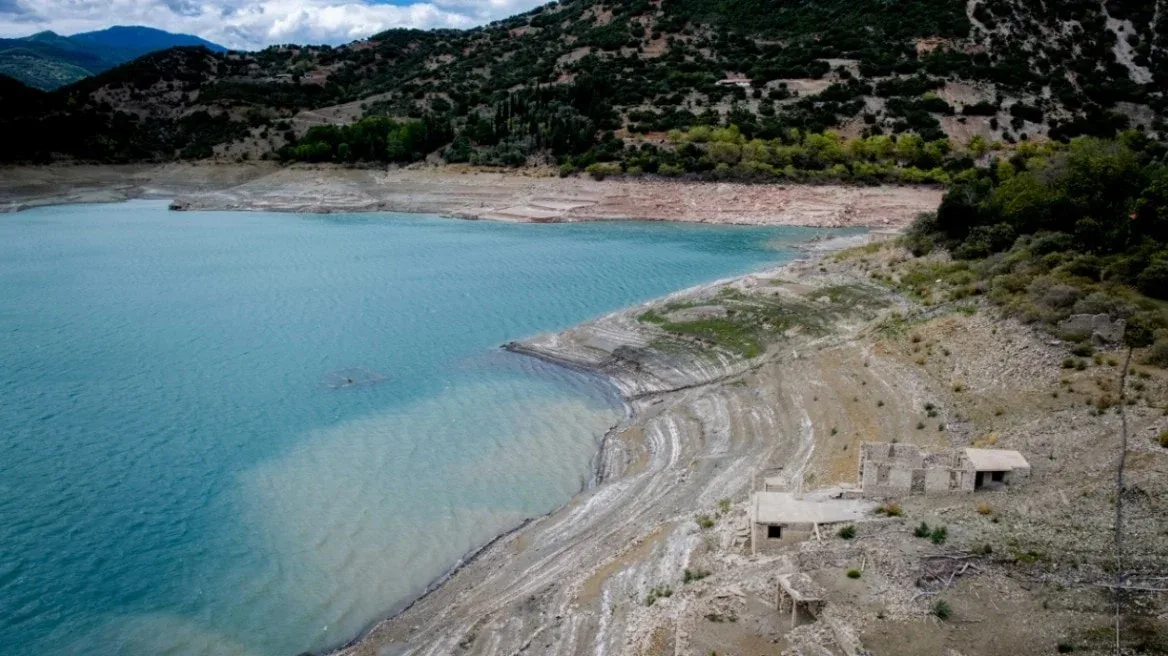 Qonşuda su böhranı: Fövqəladə vəziyyət elan edildi