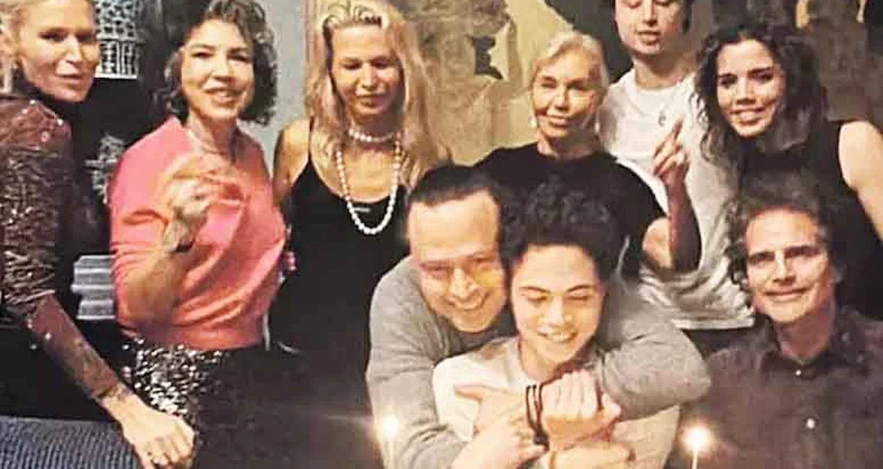 Boşanmış cütlük oğlu üçün görüşdü