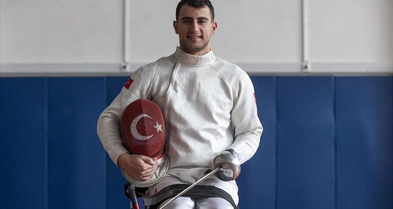 Hakan Akkaya bürünc medal qazandı