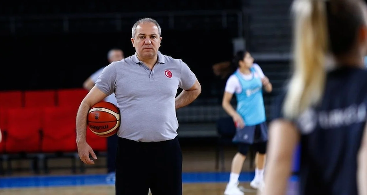 Ekrem Memnun dövrü başa çatdı
