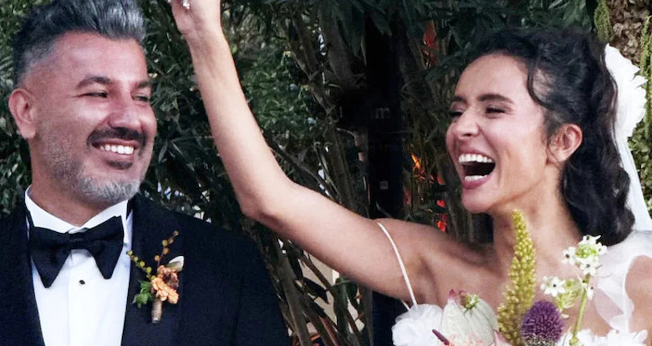 "Manifest"in qurucusu Tolqa Akış ata olur.