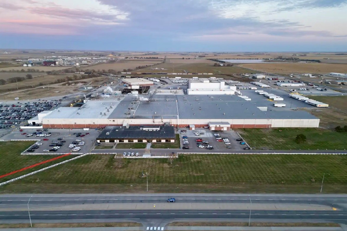 Tyson Lexington ət zavodunu bağladı: Heyvandarlar şokda