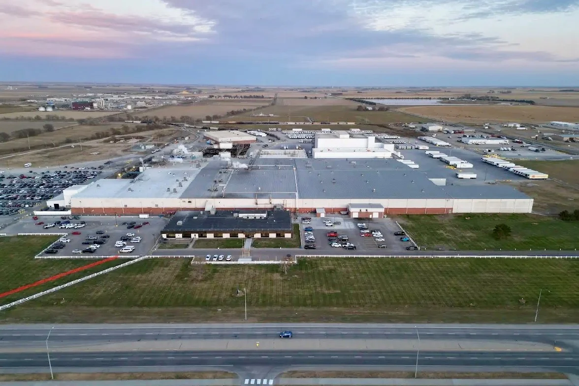 Tyson Lexington ət zavodunu bağladı: Heyvandarlar şokda