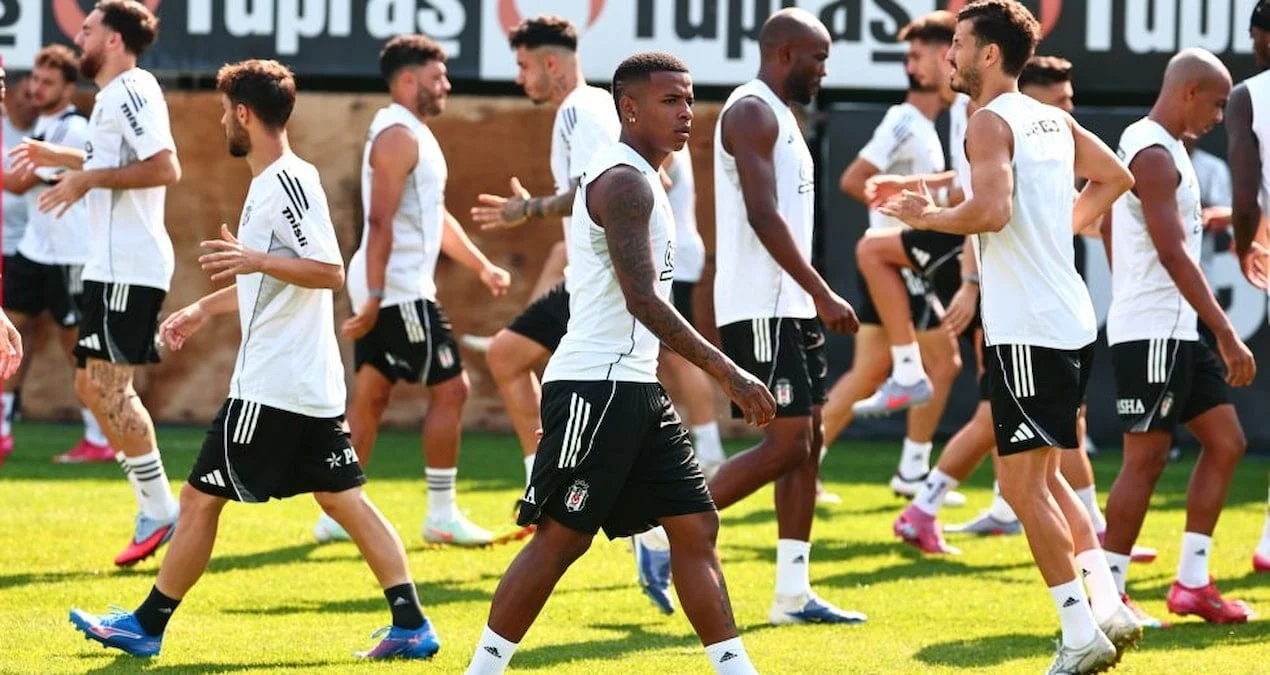 Beşiktaş Uduokhai'ni heyətdən çıxardı