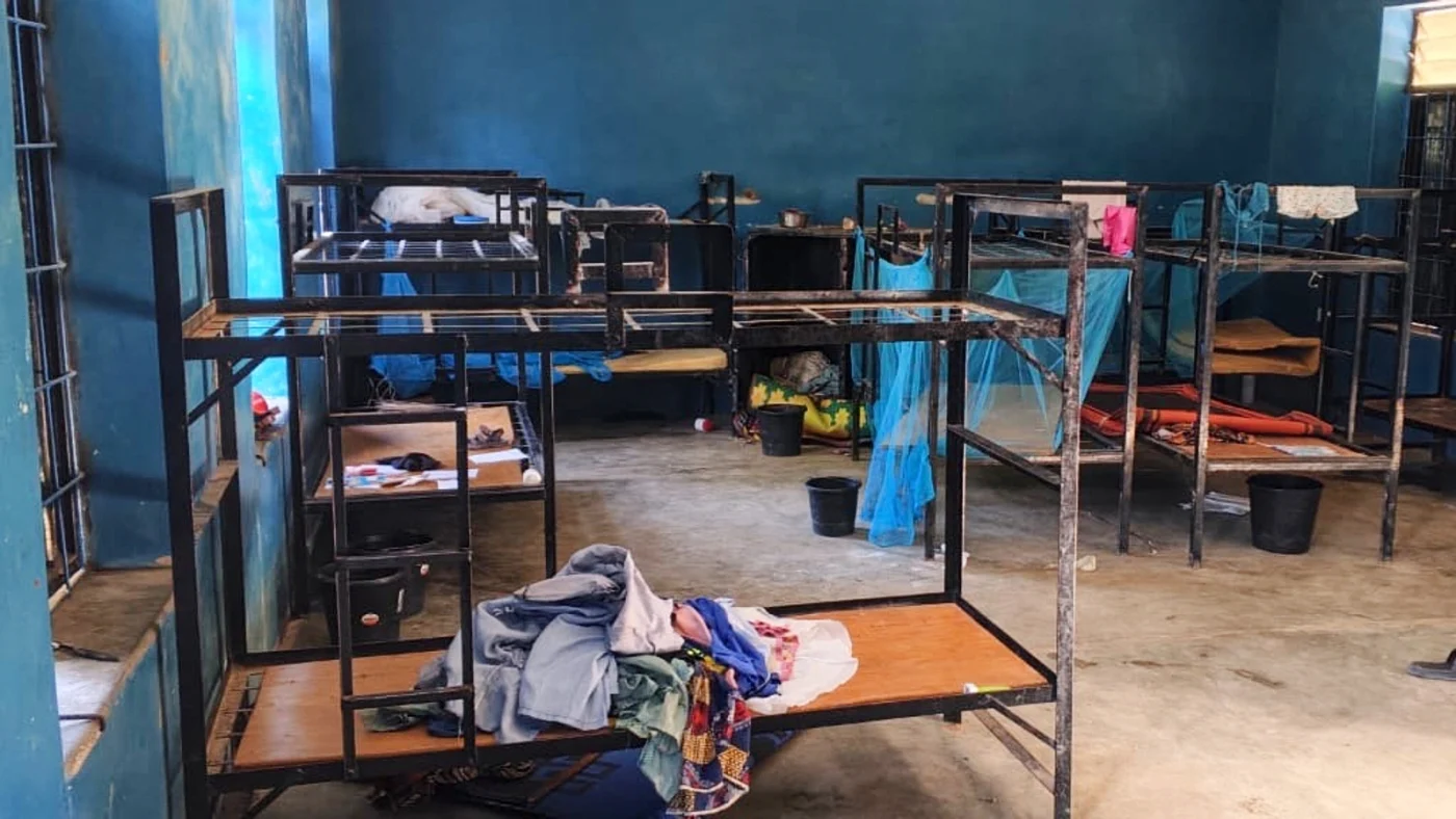 300-dən çox uşaq Nigeriyada Katolik məktəbinə hücumda öğurlanıb