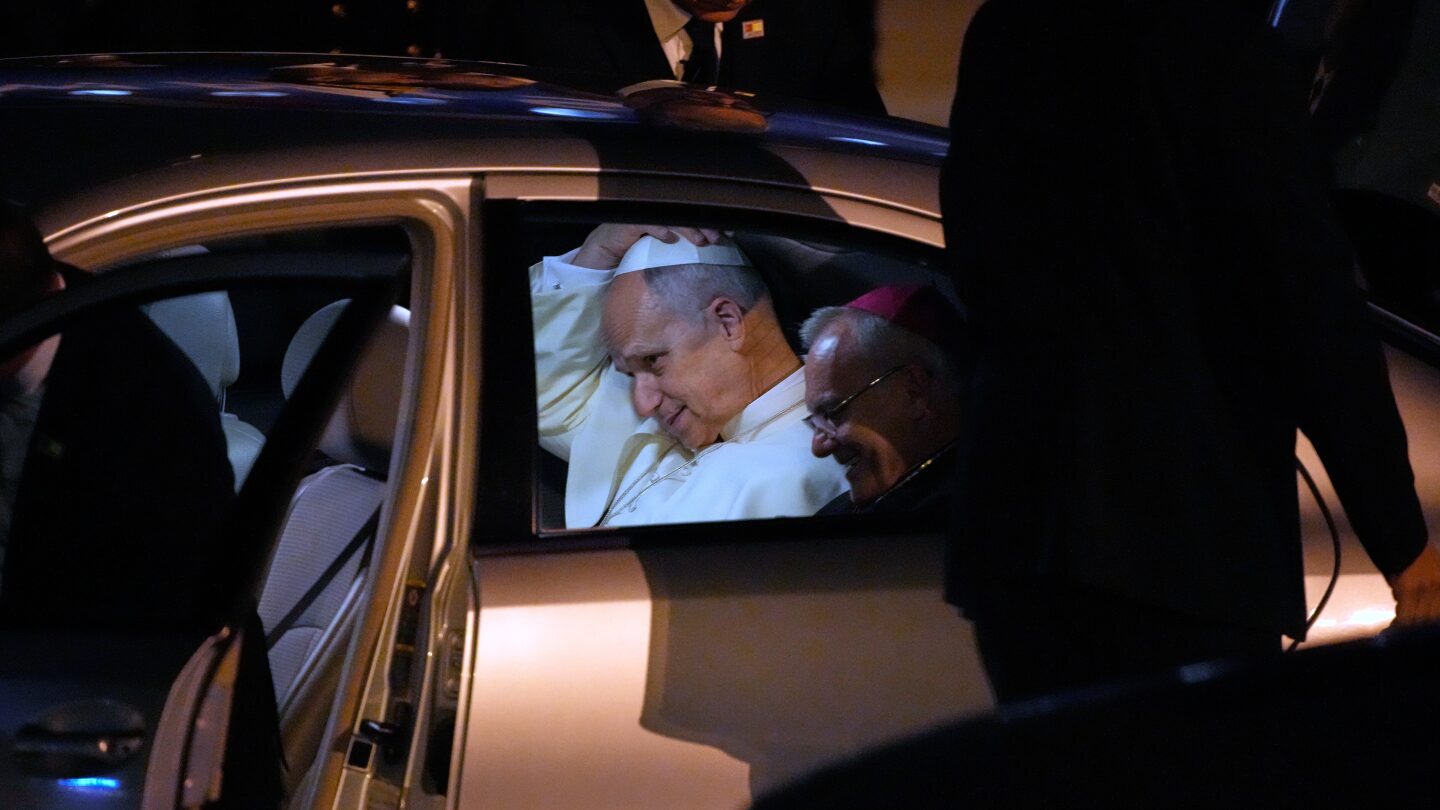 Papa Leo İznikdə Nikaea Konsilini anır