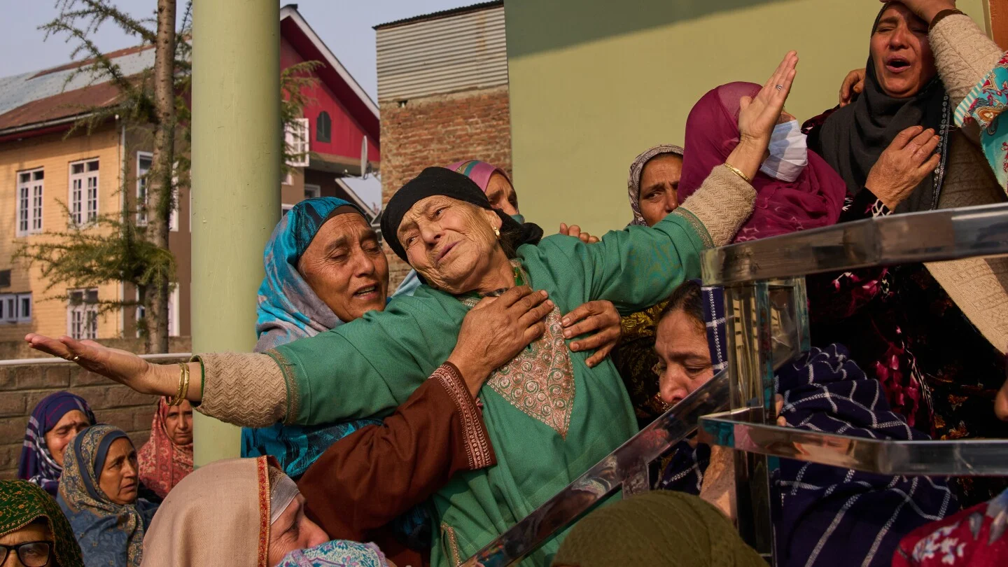 Kəşmir polis məntəqəsində partlayış: Ən azı 9 ölü, 32 yaralı