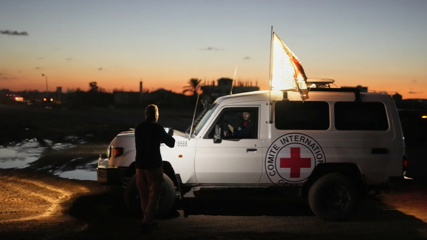 Qəzza rəsmiləri: İsrail daha 15 fələstinlinin nəşini təhvil verdi