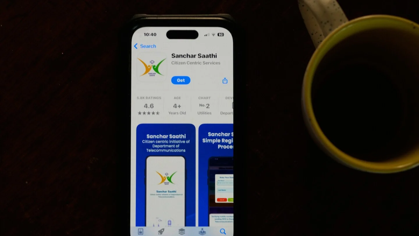 Hindistan: Bütün smartfonlarda dövlət kiber təhlükəsizlik tətbiqi məcburidir