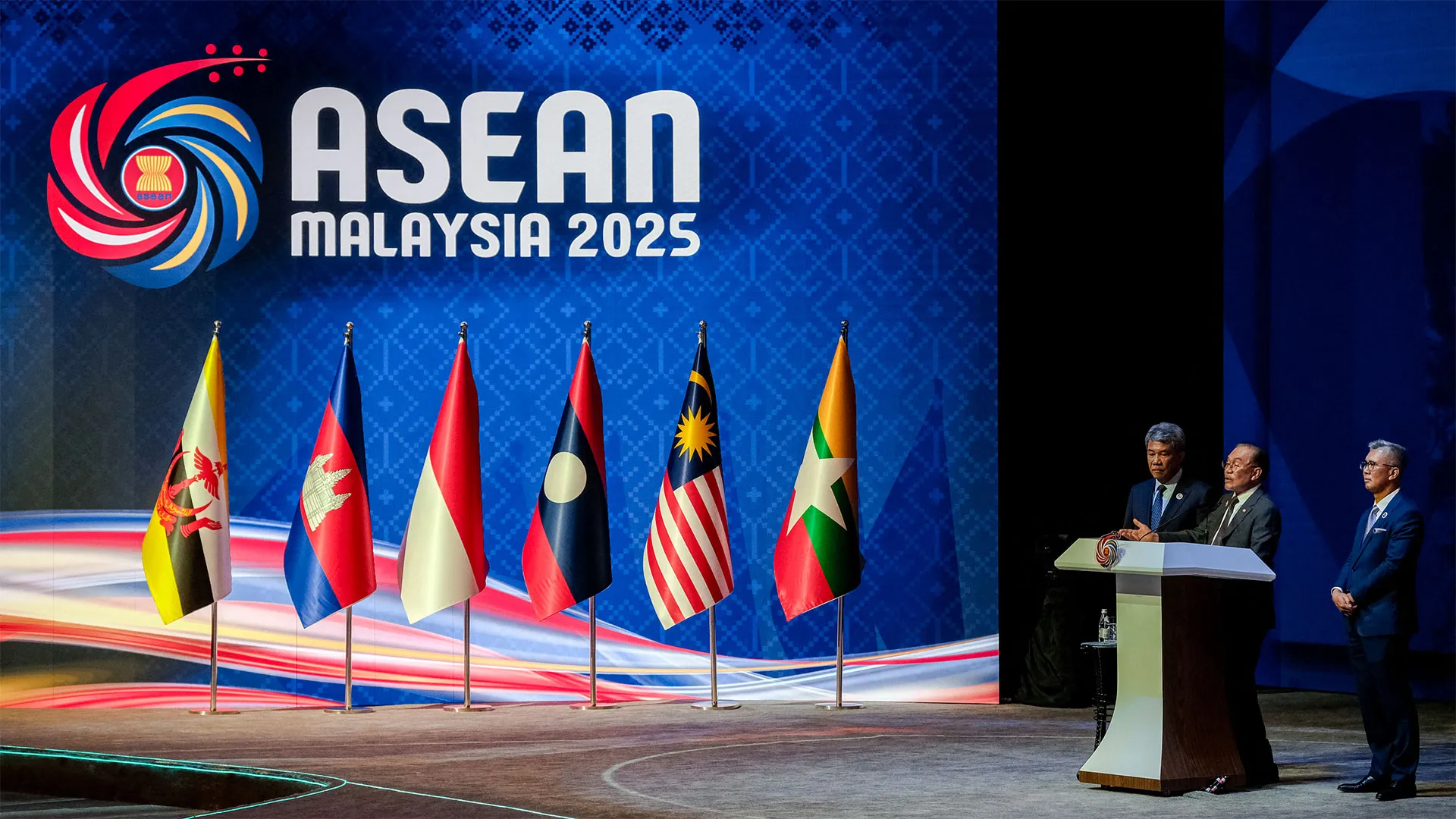 Cənub-Şərqi Asiya iqtisadi gücünü real təsirə çevirə biləcəkmi