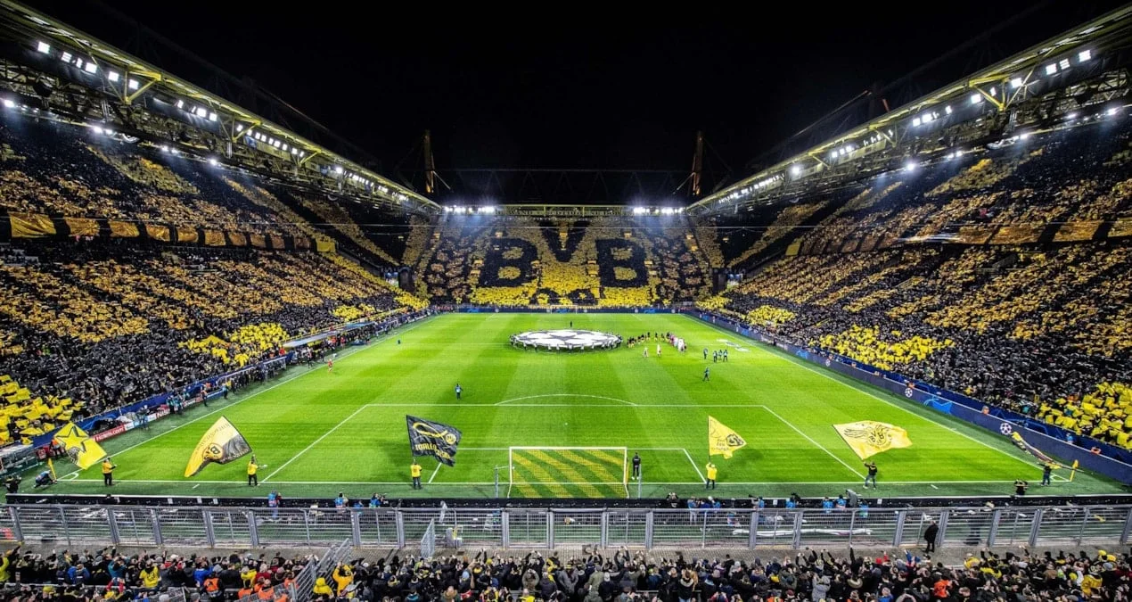 Borussia Dortmunddan Süper Liqaya keçdi
