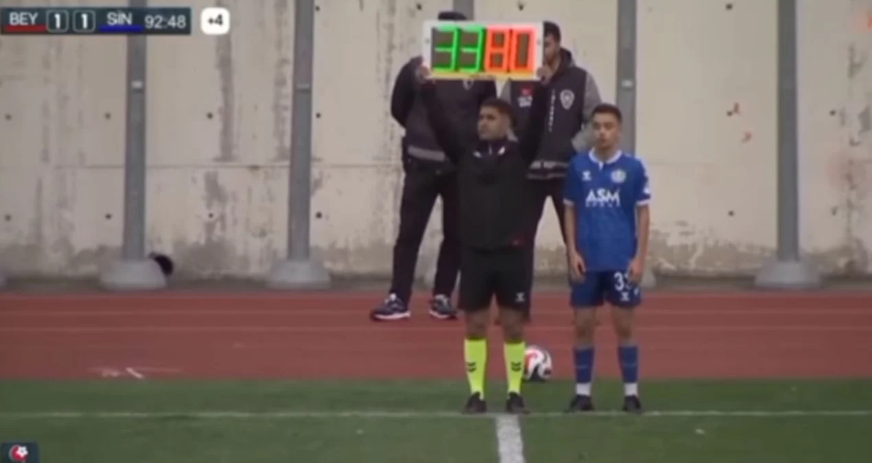 İbtidai sinif şagirdi Türkiyənin ən gənc futbolçusu oldu