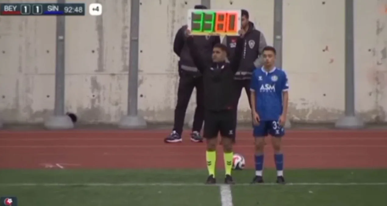 İbtidai sinif şagirdi Türkiyənin ən gənc futbolçusu oldu