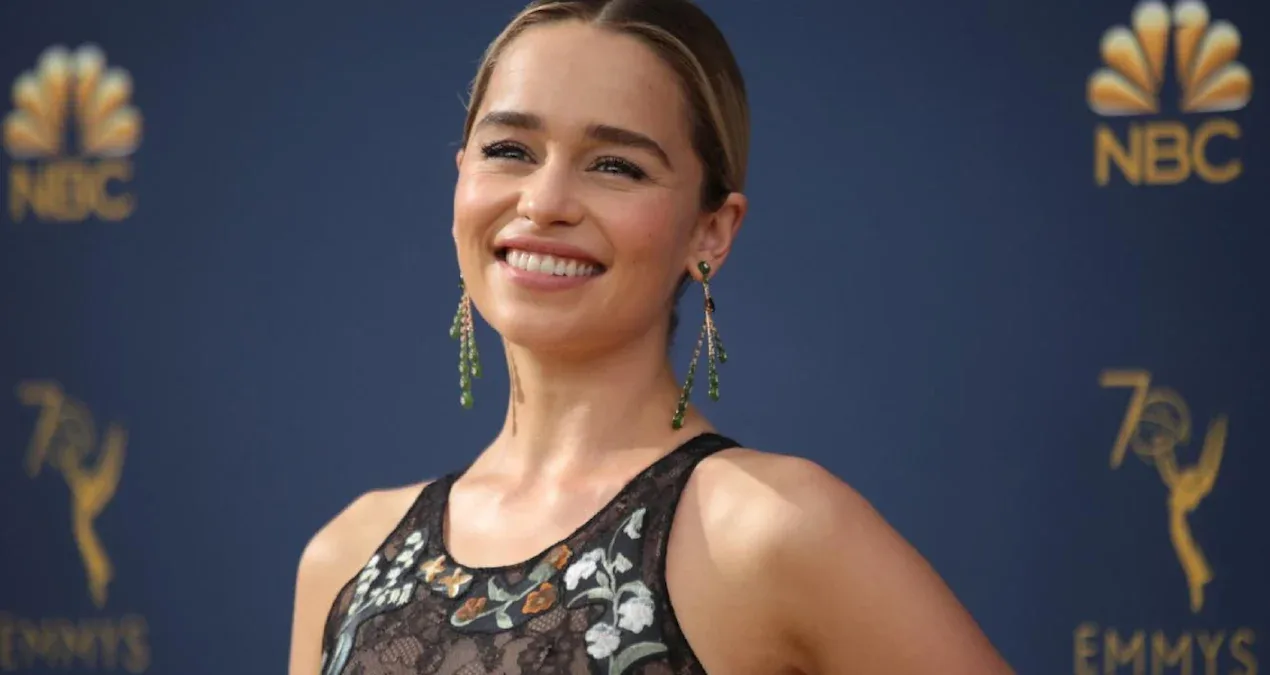 İntim səhnədə qabırğası qırıldı