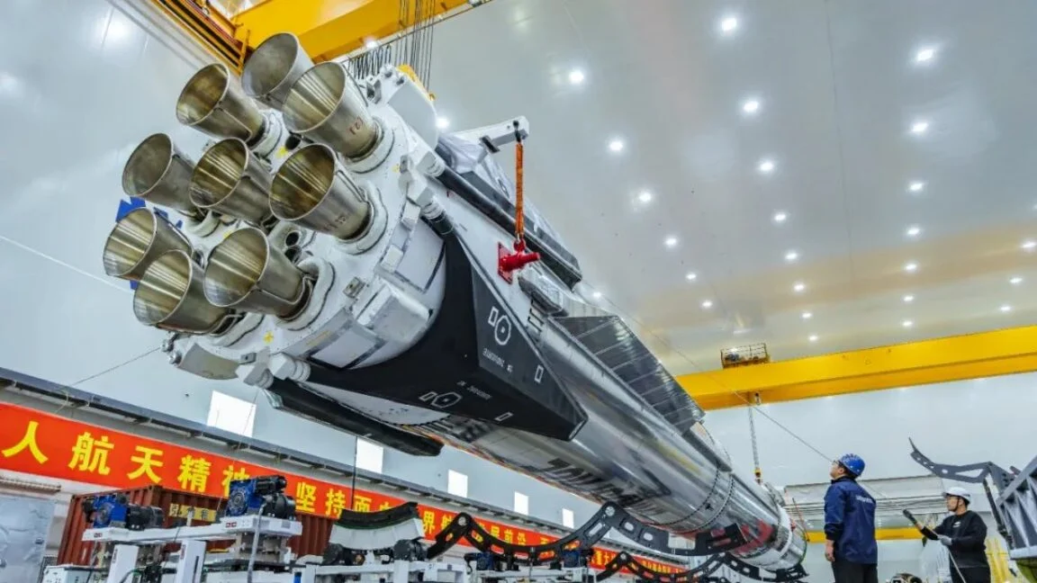 Çin şirkəti ölkədə ilk təkrar istifadə edilən raketi endirə bilər